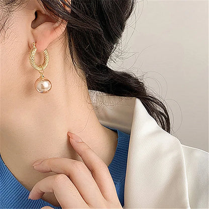 Elegant Temperamental Pearl Gold Color Drop Earring For Women Engagement Wedding Daily Wearing Earrings Korean Fashion Jewelry