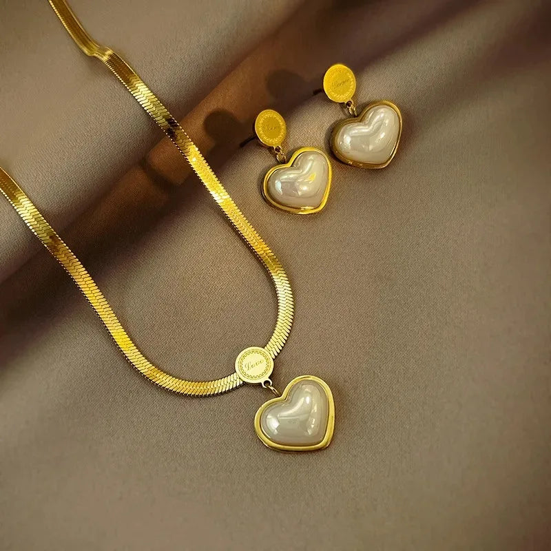 Elegant Gold Color Butterfly Heart Pendant Necklace Women's Stainless Steel Necklace Non Fading Snake Chains Trend 2024 Jewelry